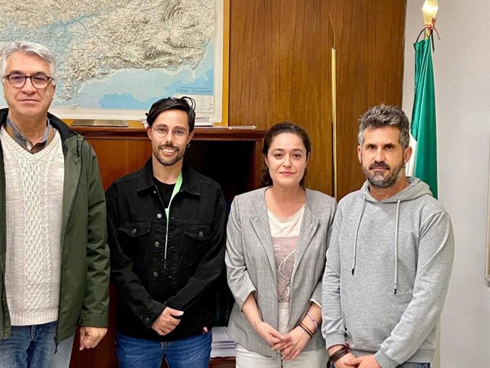 Reunión de Inma Nieto con responsables de IU de Lebrija.