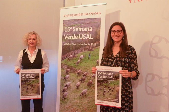 La vicerrectora de Estudiantes de la USAL, Celia Aramburu (i), y la técnico de la Oficina Verde Mar Marcos (d), en la presentación de la Semana Verde.
