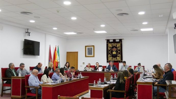 Pleno municipal de Adra (Almería).