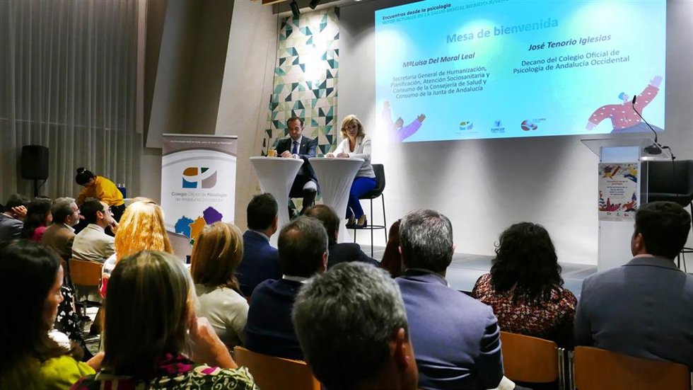 Arrancan en Sevilla los 'Encuentros desde la Psicología: Retos actuales en la salud mental infanto-juvenil en Andalucía',