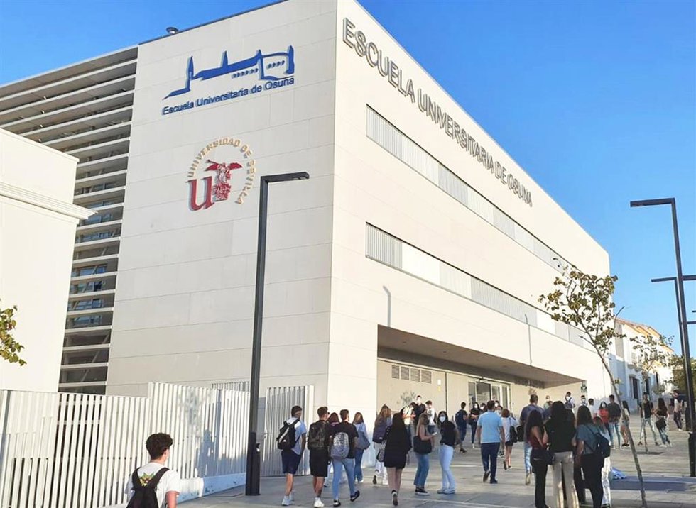 Np Aprobación De Un Nuevo Grado Para La Escuela Universitaria De Osuna