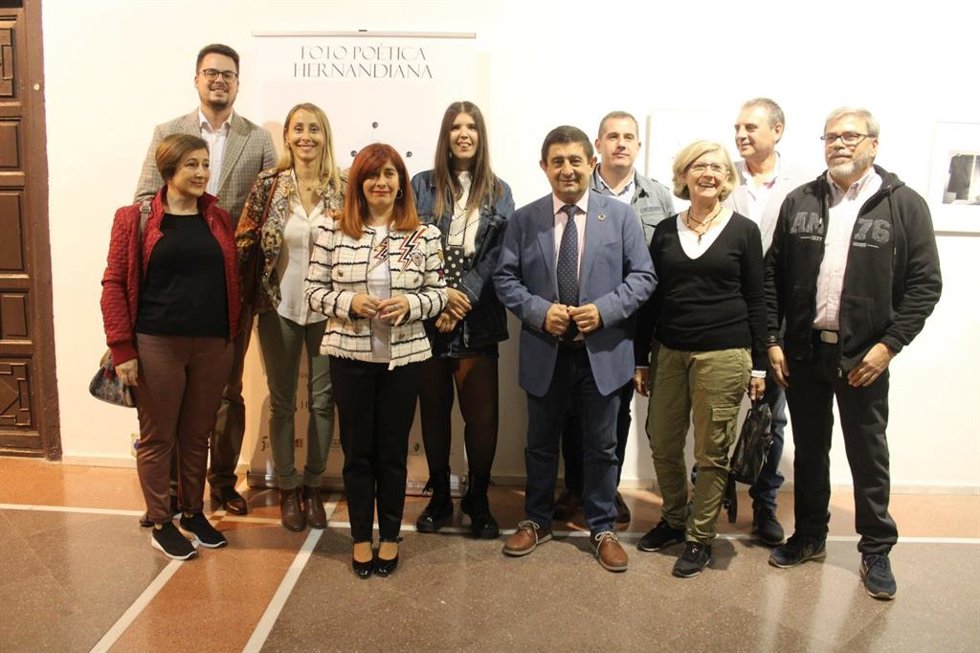 Jaén.-MásJaén.- El Hospital de Santiago de Úbeda acoge una muestra fotográfica inspirada en la obra de Miguel Hernández