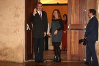 El Rey Felipe VI llega a la cena de la 54ª edición de la conferencia anual del Cimam recibido por Armengol