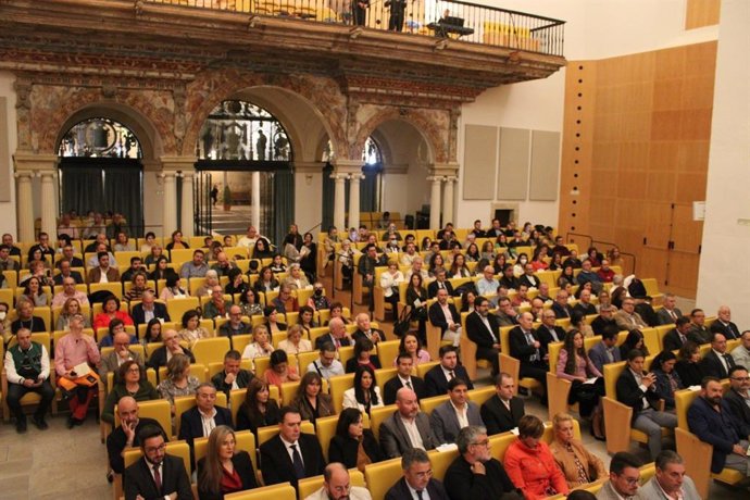 Reyes valora el papel de la UNED como "instrumento vertebrador de conocimiento" en la provincia