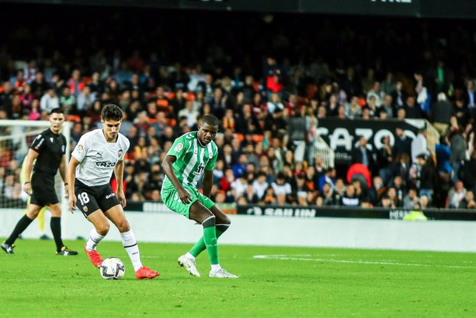 Andre Almeida of Valecia in action during the spanish league, La Liga Santander, football match played between Valencia CF and Real Betis Balompie at Mestalla stadium on november 10, 2022, in Valencia, Spain.