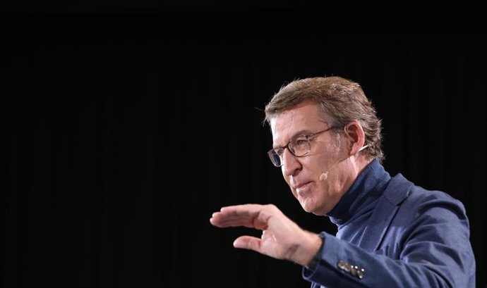 El presidente del PP, Alberto Núñez Feijóo, interviene durante la segunda convención sectorial del Partido Popular (PP), a 24 de octubre de 2022, en Madrid (España). 