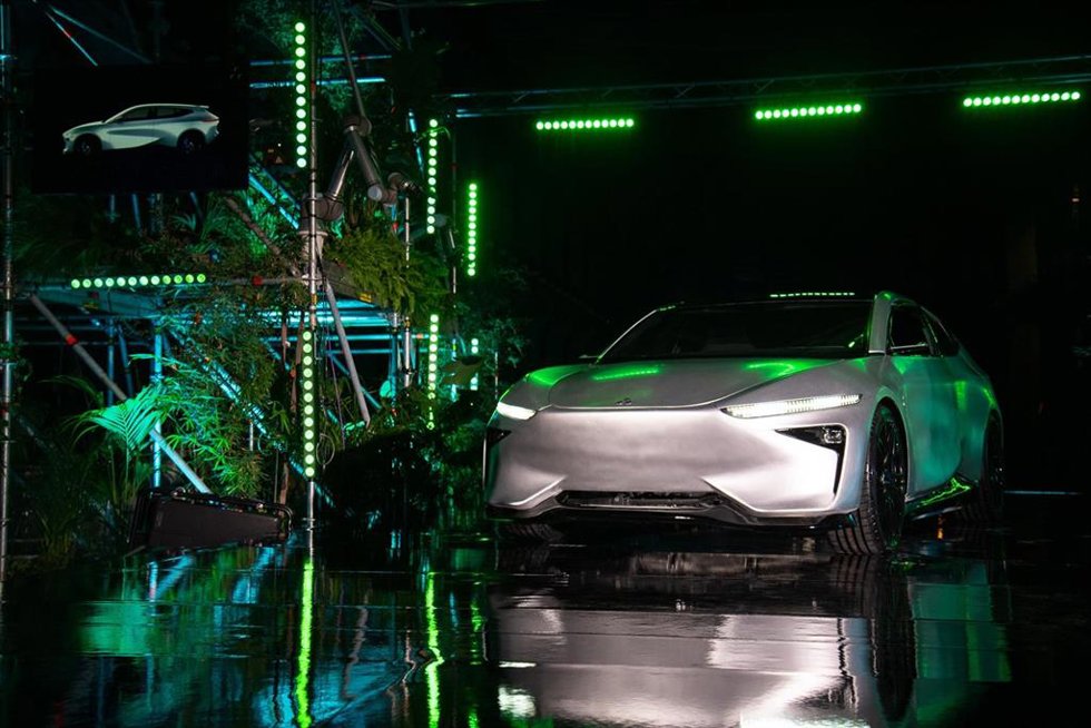 Coche eléctrico LIUX.