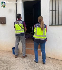 Agentes de la Unidad de Policía Nacional Adscrita a la Comunidad Autónoma de Andalucía.