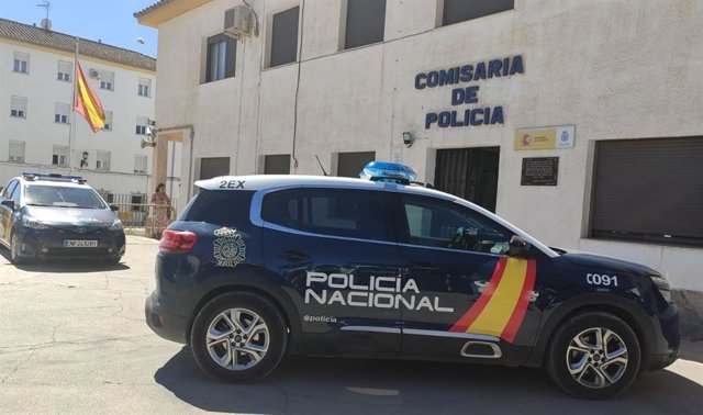 Coche Policía Nacional en Ronda (Málaga)