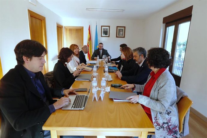 Reunión del Consejo de Gobierno en Peñamellera Alta.