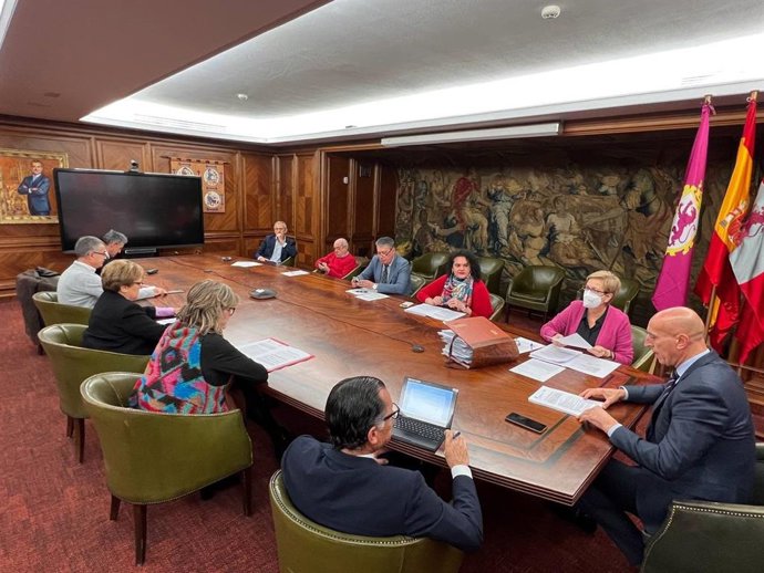 Imagen de la celebración de la Junta de Gobierno Local del Ayuntamiento de León.
