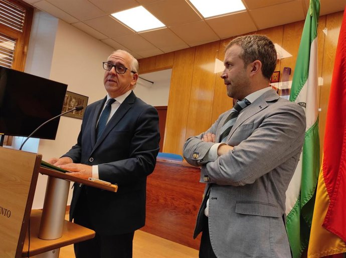 Jesús Estrella y Julio Millán durante la rueda de prensa