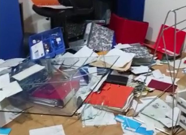 Imatge de l'escola bressol després del robatori amb força