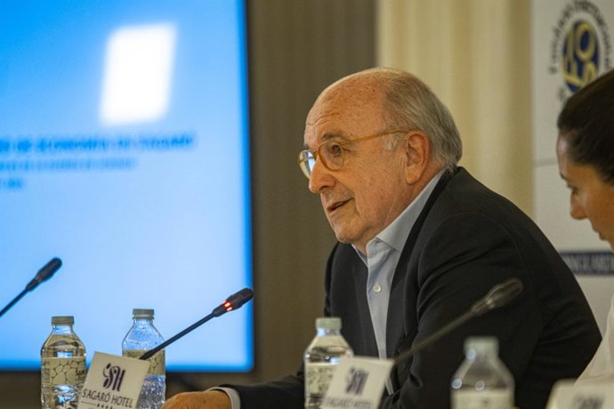 El excomisario europeo de Asuntos Económicos y Monetarios Joaquín Almunia