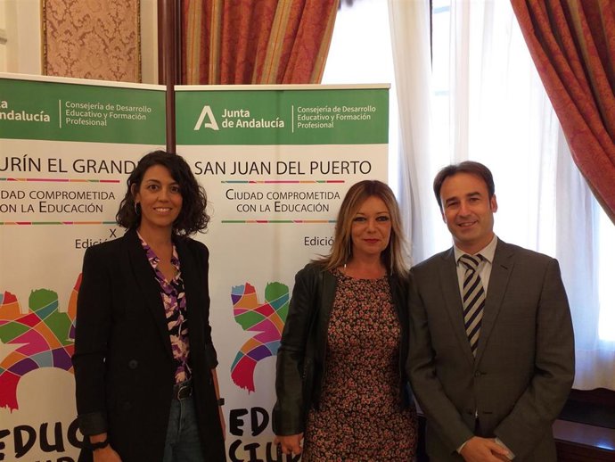 San Juan del Puerto es distinguido con el premio Educaciudad por su compromiso con la educación.