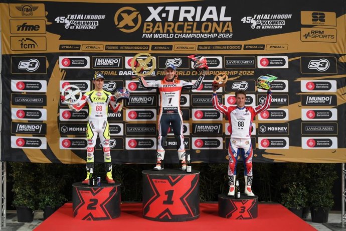 Podio del Trial Indoor Barcelona 2022, cita del Mundial X-Trial