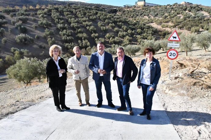 Remozadas tres vías pecuarias en Alhama de Granada (Granada) para favorecer su papel de corredor ecológico