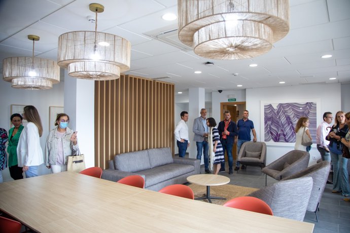 Archivo - Sala de estar del Centro de Estudios Charo Cordero de Cáceres