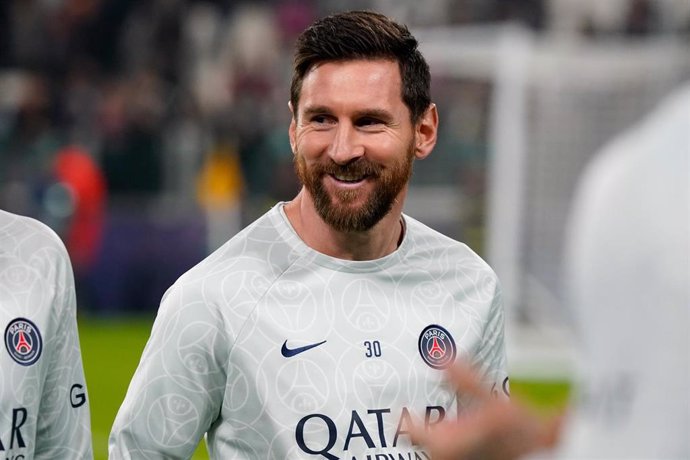 El argentino Lionel Messi, en un calentamiento con el PSG. 