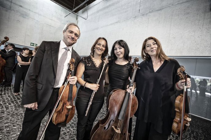 Fazekas, Didu, Santapau i Cantó