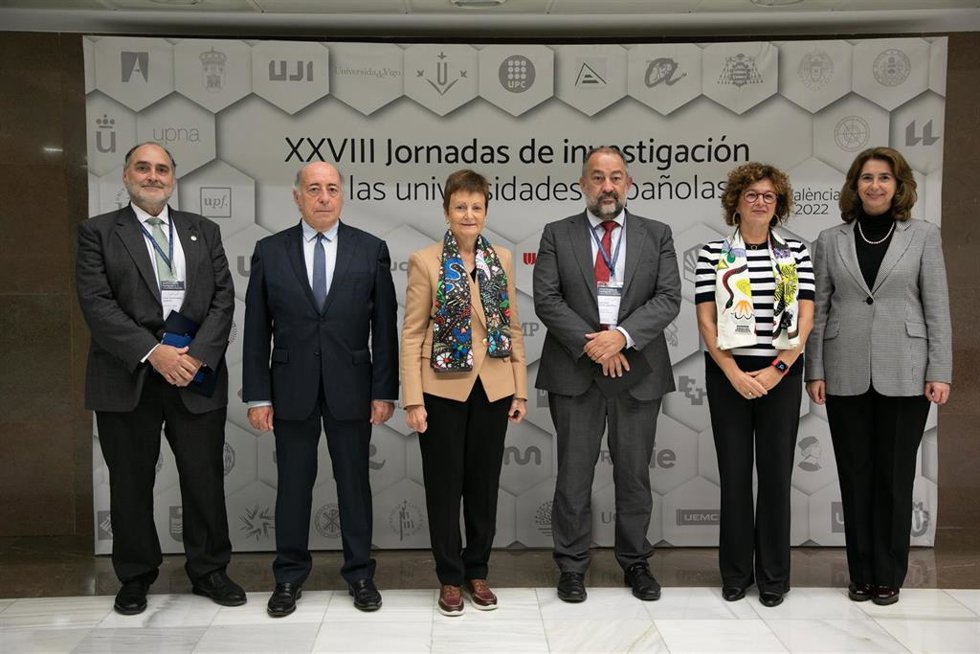 Clausura de las XXVIII Jornadas de Investigación, celebradas en la Facultad de Medicina y Odontología de la Universitat de Valncia (UV).