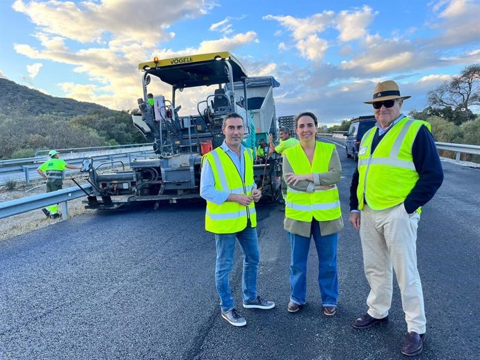 La delegada territorial de Fomento, Articulación del Territorio y Vivienda, Carmen Sánchez, en las obras de la autovía A-381 entre Jerez y Los Barrios