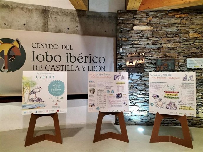 La exposición 'Basuraleza: no es tu basura, sí es tu problema' continúa su itinerancia por las casas del parque de CyL