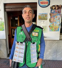 Antonio Cañizares, vendedor de la ONCE.