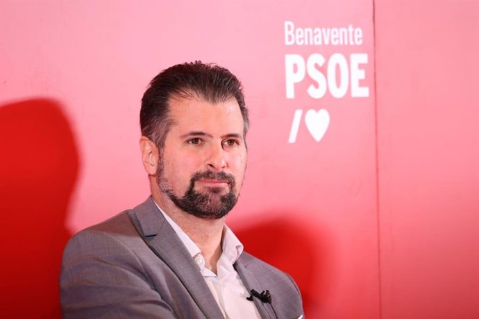 El secretario general del PSOECyL, Luis Tudanca, participa en el III Foro Municipal de Alcaldes/as de la comarca de Benavente (Zamora)