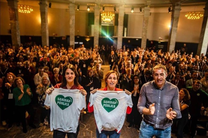 Las portavoces de Más Madrid, Rita Maestre y Mónica García, en el Plenario de la formación