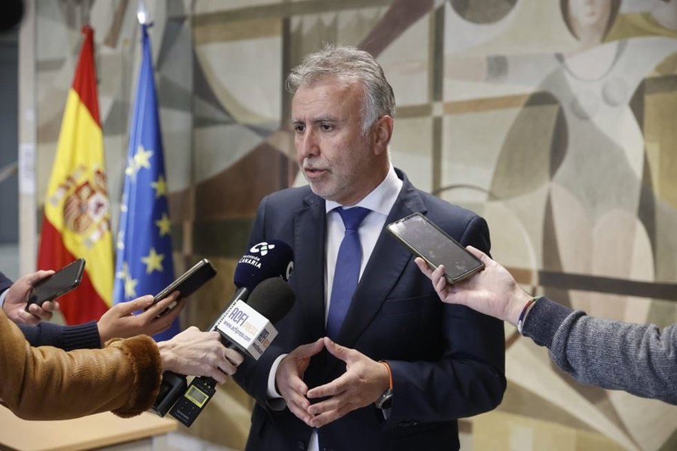 Archivo - El presidente de Canarias, Ángel Víctor Torres