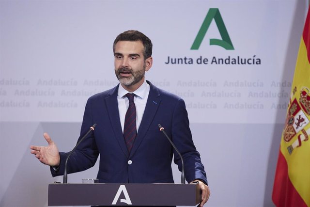 El consejero de Sostenibilidad, Medio Ambiente y Economía Azul de la Junta de Andalucía y portavoz del gobierno, Ramón Fernández-Pacheco.