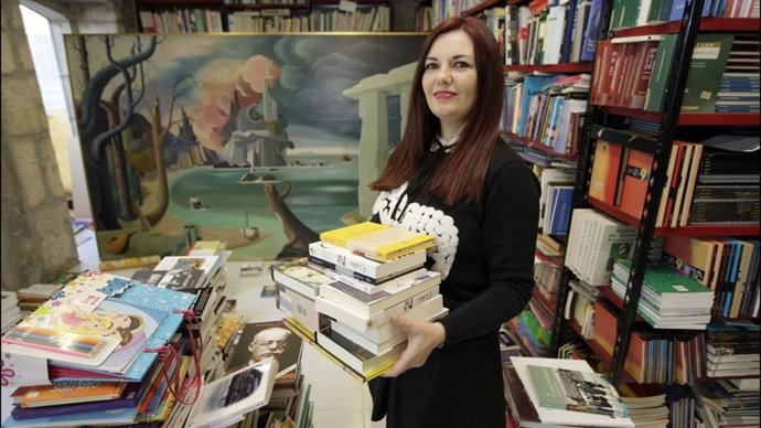 La escritora Ledicia Costas