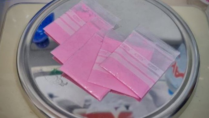 Detenido al ser sorprendido cuando portaba 5 gramos de éxtasis en una calle de Elche