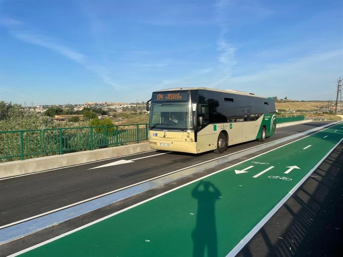 Plataforma reservada para autobuses.