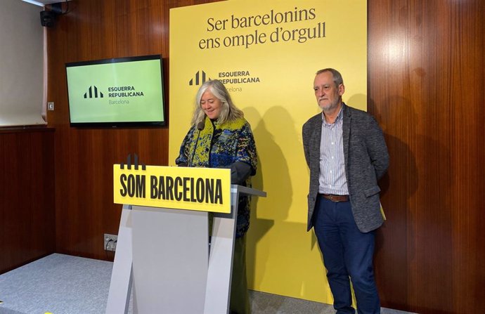 Els regidors d'ERC Gemma Sendra i Jordi Coronas