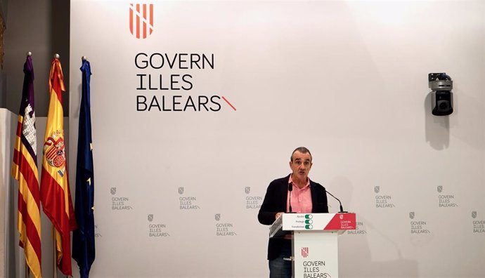El vicepresidente del Govern y conseller de Transición Energética, Sectores Productivos y Memoria Democrática, Juan Pedro Yllanes.