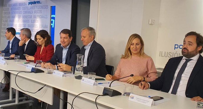 Fernández Mañueco en la reunión de la Ejecutiva del PP.