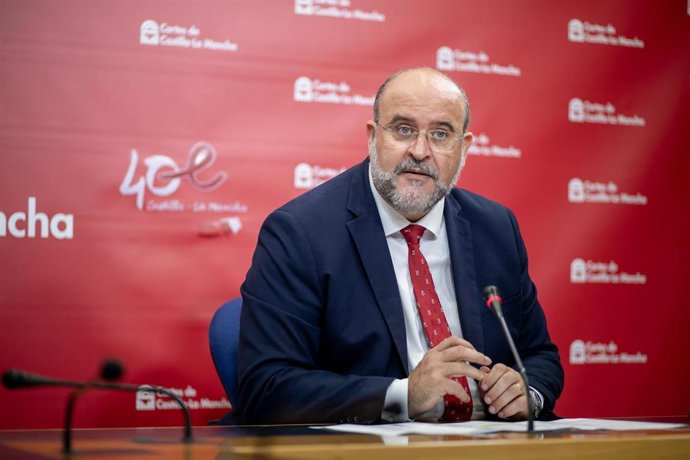 El vicepresidente de Castilla-La Mancha, José Luis Martínez Guijarro