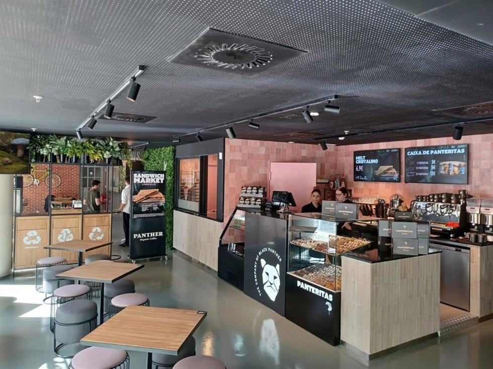 Restalia lleva Panther Organic Coffee a Portugal y abre su primer local biconcepto en este país