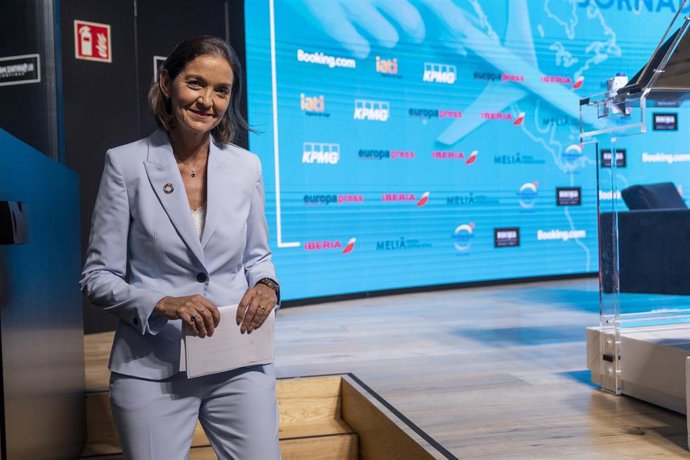 La ministra de Industria, Comercio y Turismo, Reyes Maroto.