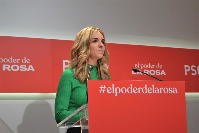 La portavoz del PSC, Elia Tortolero, en rueda de prensa este 14 de noviembre de 2022.