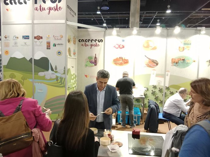 La Torta del Casar acude por primera vez a la Mediterránea Gastrónoma de Valencia