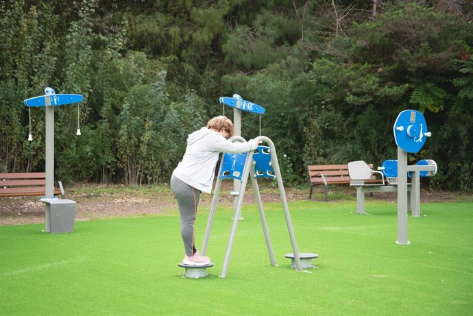 Una mujer en el nuevo espacio biosaludable en Mérida.