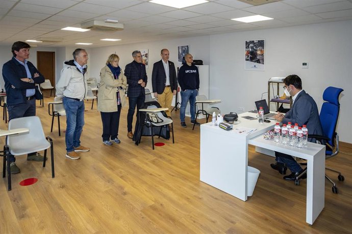 El vicepresidente y consejero de Universidades, Igualdad, Cultura y Deporte, Pablo Zuloaga, presenta los proyectos de transferencia del conocimiento 2022.