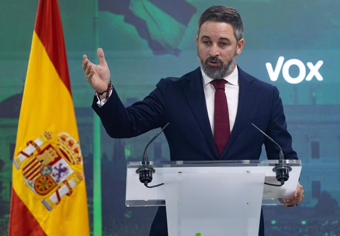 El líder de Vox, Santiago Abascal, ofrece una rueda de prensa en la sede nacional de Vox