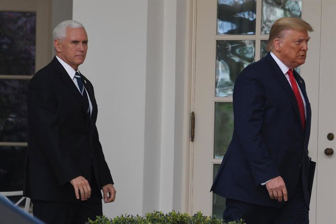 Archivo - Mike Pence y Donald Trump.