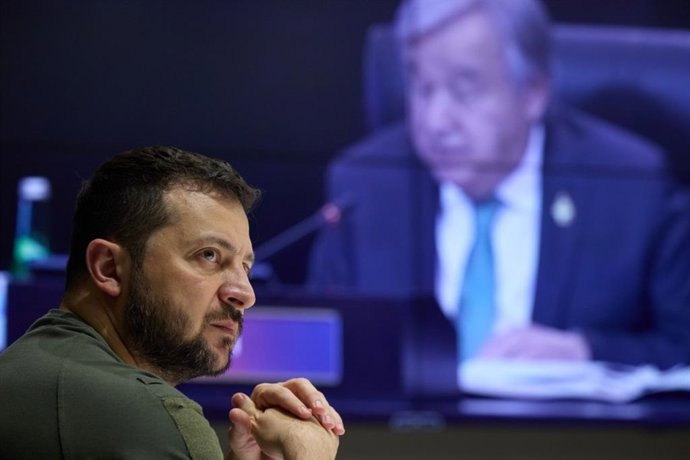 El presidente de Ucrania, Volodimir Zelenski, interviene telemáticamente en la cumbre del G20