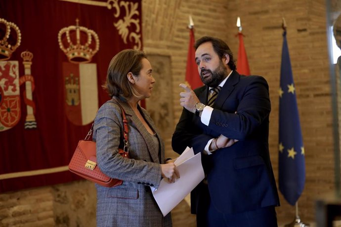 La secretaria general del PP, Cuca Gamarra, y el presidente del PP, Paco Núñez, en rueda de prensa.