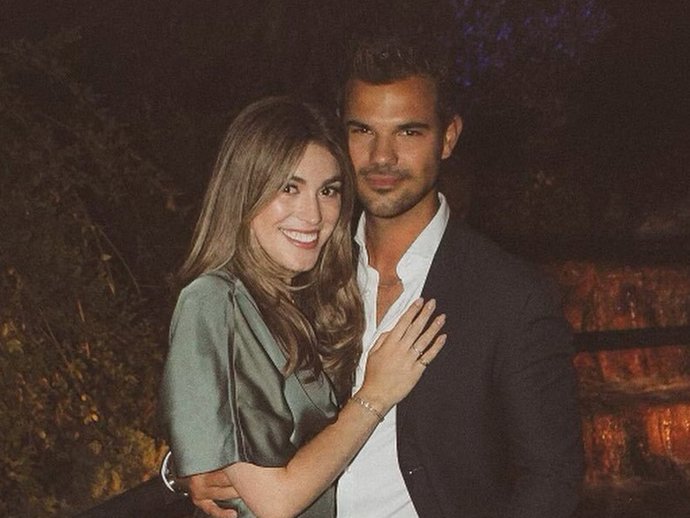 Taylor Lautner junto a su mujer